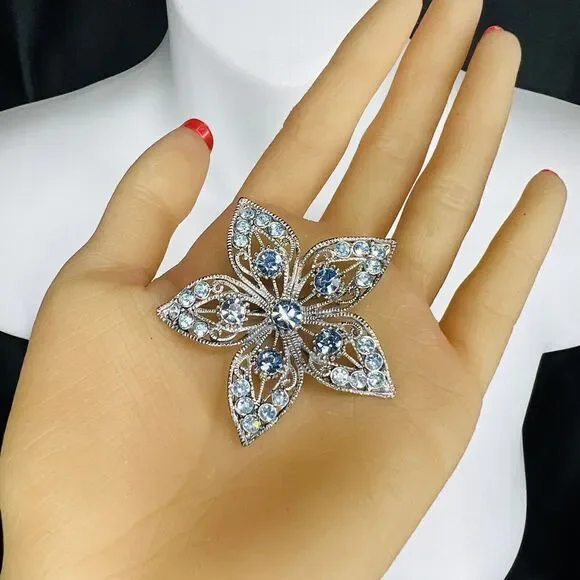Vintage Blue Rhinestones Filigree Flower Brooch Silver Tone PRETTY 4051 - Picture 4 of 10